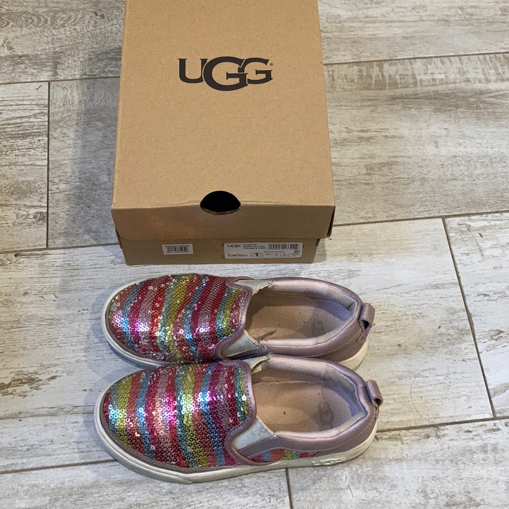 UGG K Caplan Mural Slip On in Rainbow, Size 1!